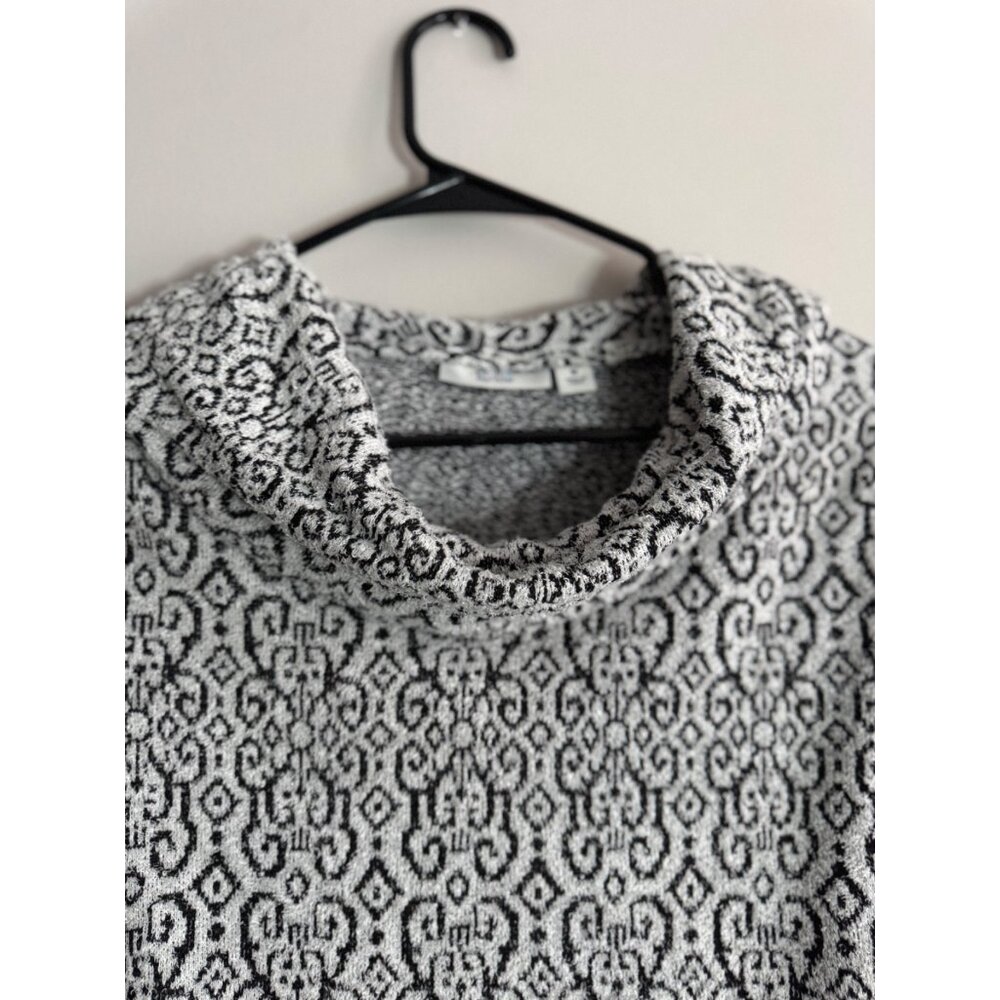 Croft & Barrow Eyelash Knit Cowl Neck Sweater - Medium - Grey & Black Pattern - Picture 15 of 16